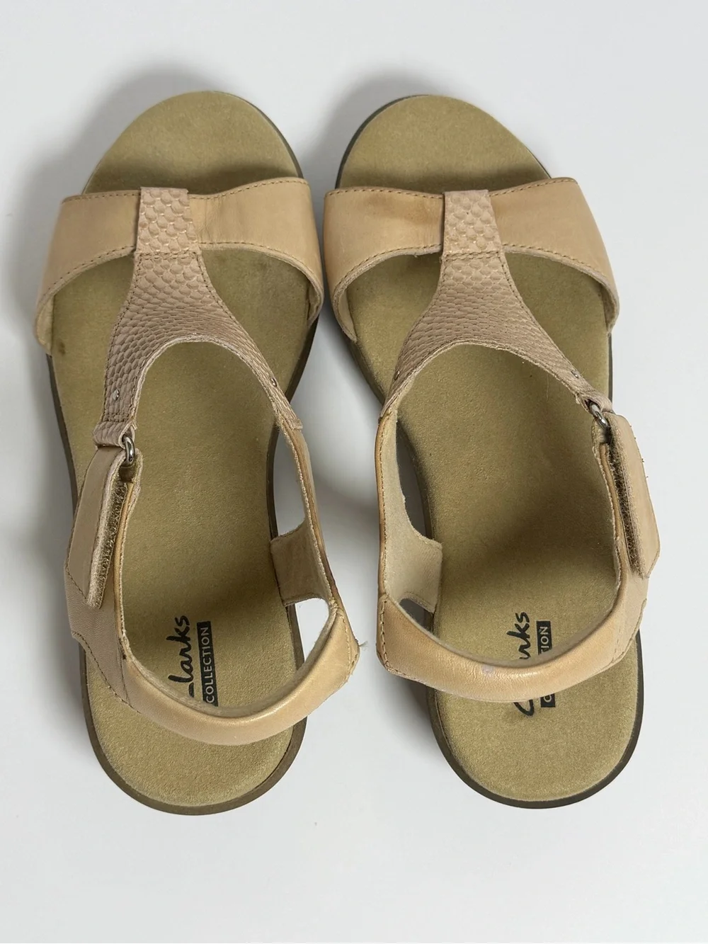 Clarks Collection Roza Pine T-Strap Wedge Sandals Beige Nude Tan Women's 7.5 - Picture 5 of 7